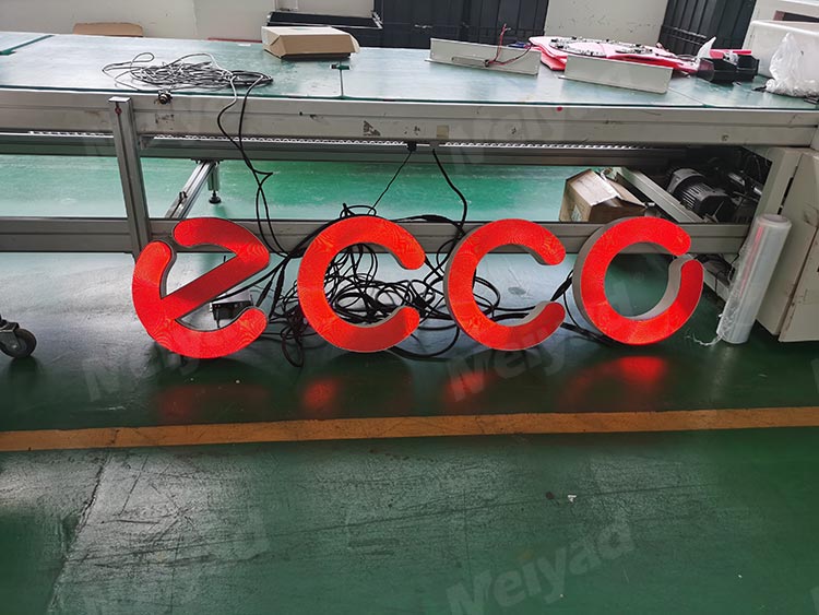 上海愛步ECCO旗艦店P2戶內LED字母屏